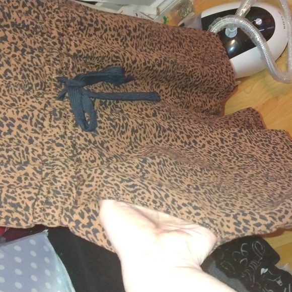 Women's Amazon essentials brown animal print romper sz xs New - Picture 7 of 17